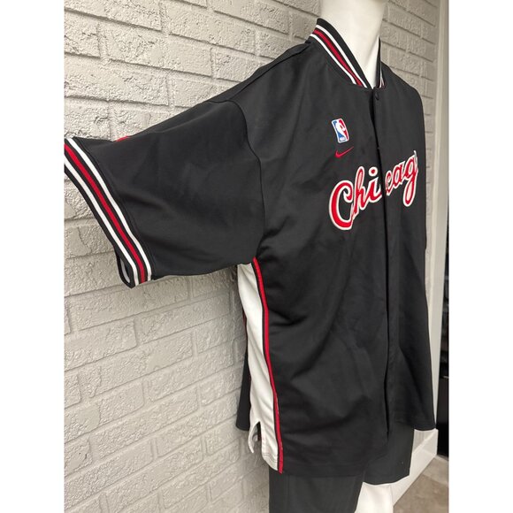 VTG Nike Chicago Bulls Men Black Snapped Front Short Sleeve Jersey Size 3XL - Picture 6 of 12
